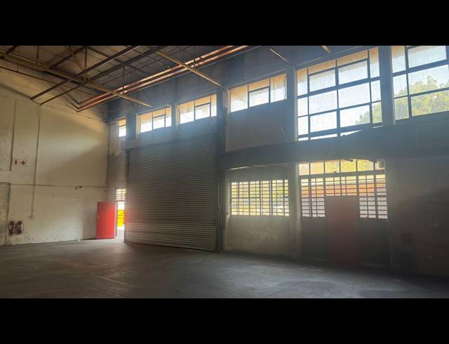 2,737M² WAREHOUSE TO LET IN HERMANSTAD